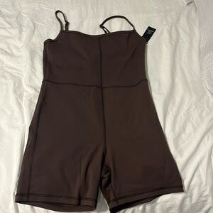 Wilfred free divinity short romper. 5inch. Never worn.  From aritizia